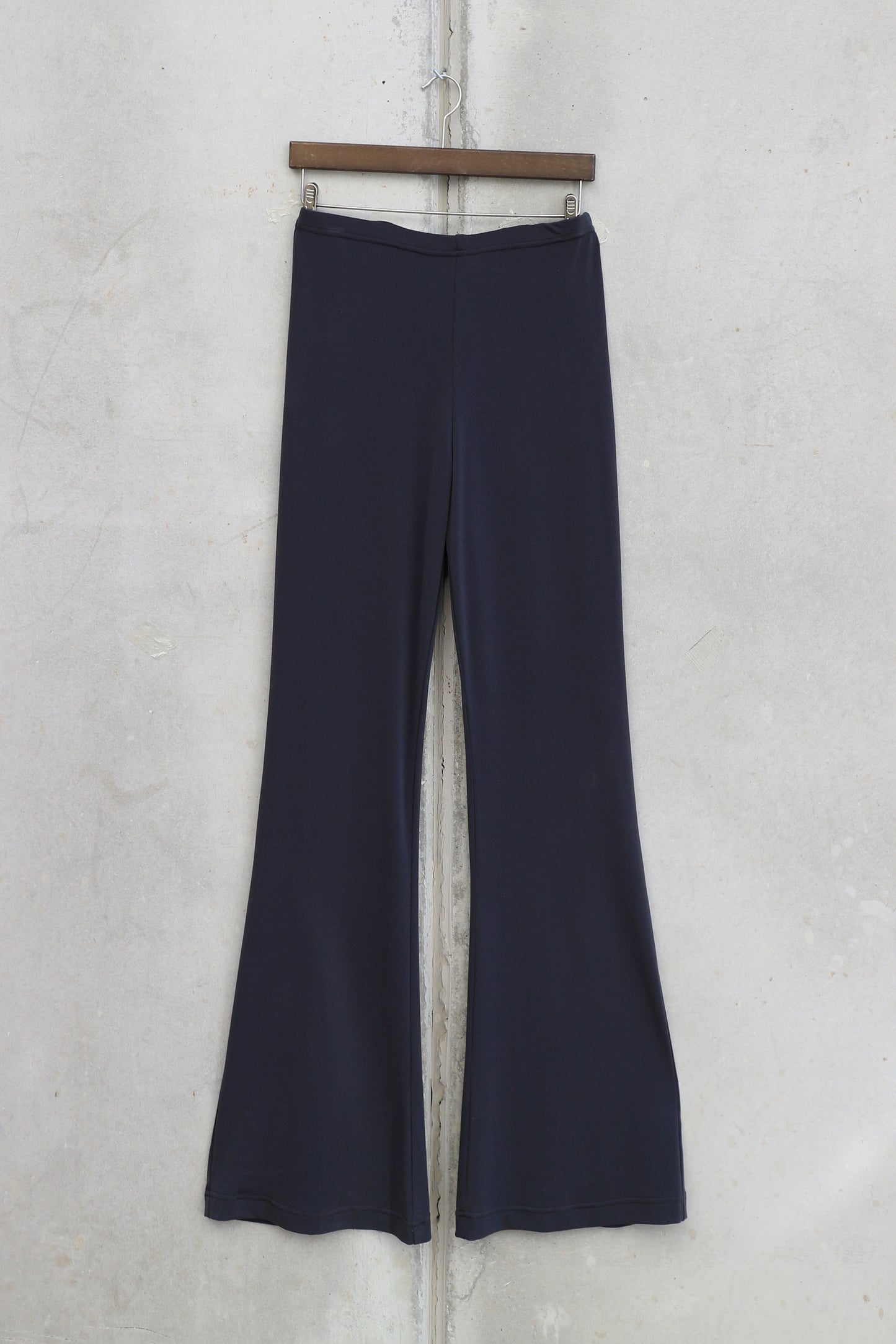 PANTALÓN BÉRGAMO CAMPANA