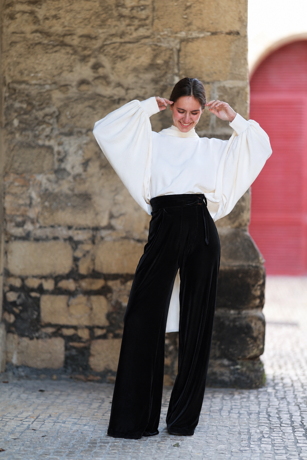 PANTALÓN PINZAS DE TERCIOPELO